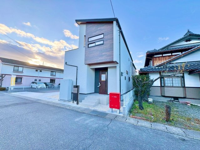 栗東市大橋４丁目3号棟　新築戸建ての外観