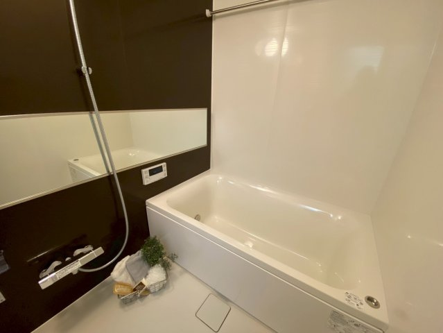 プレミアム長瀬駅前の浴室