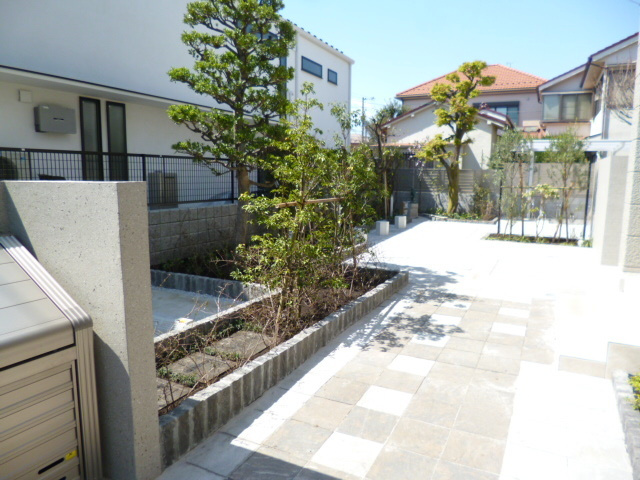 ＧＲＡＮＤＥ　ＮＩＮＥのエントランス