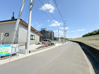 【前面道路含む現地写真】 | 比企郡川島町下伊草　新築分譲　東武東上線『川越駅』バス32分　【伊草小学区】