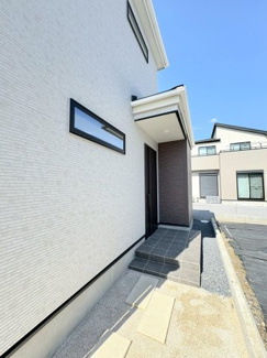 【玄関】 | 比企郡川島町下伊草　新築分譲　東武東上線『川越駅』バス32分　【伊草小学区】