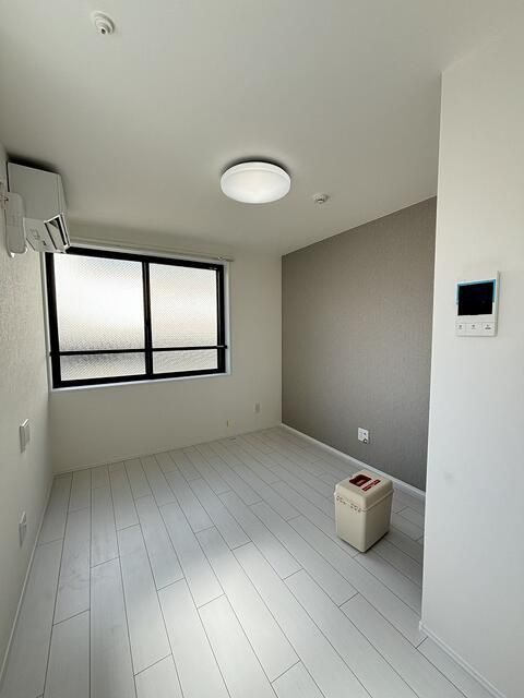 ＳＵＩ浅草の居間・リビング