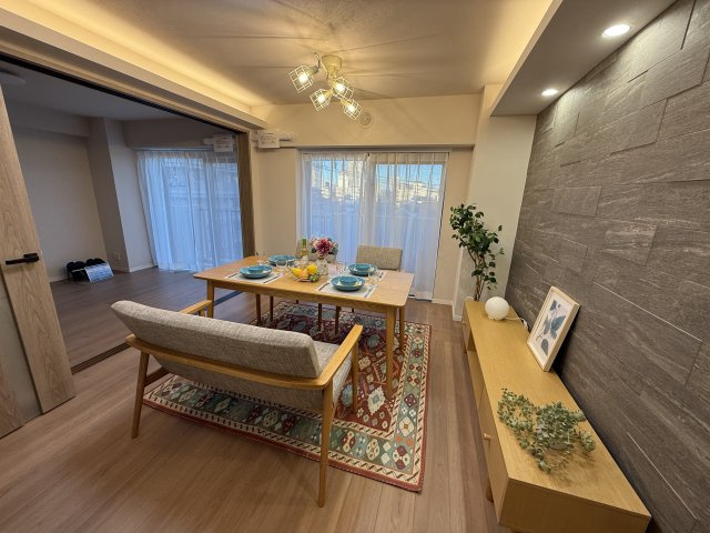 ダイアパレス前橋南町　413号室の居間・リビング