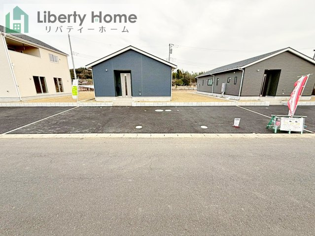鹿嶋市粟生第1　新築戸建　2号棟の駐車場
