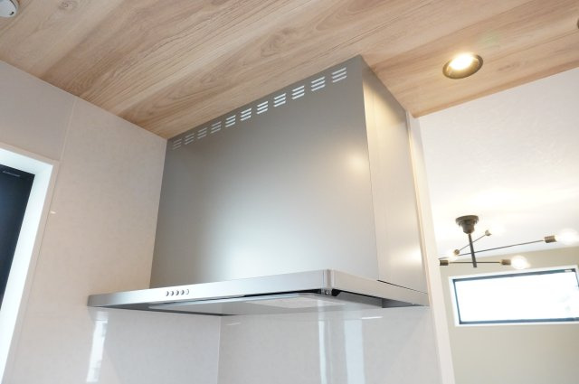 越谷市大字恩間 新築分譲住宅のキッチン