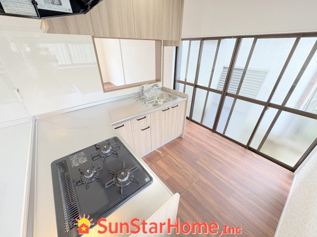 【サンスターホーム】武蔵村山市岸3丁目　中古リフォーム戸建のキッチン