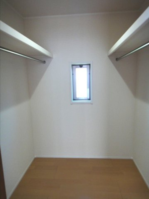 【収納】 | リクヴィル A棟 | ウォークインクローゼット