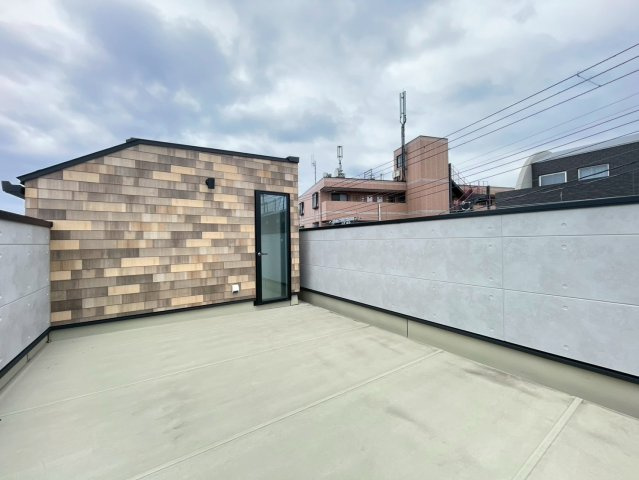 【バルコニー】