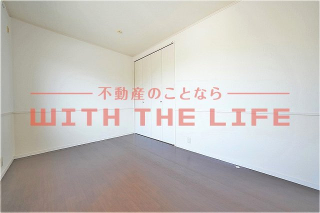 ルーチェ善導寺【キャッシュバック対象】の内装|明るい色調の室内です