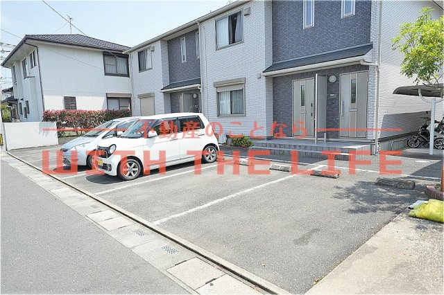 ルーチェ善導寺【キャッシュバック対象】の駐車場|駐車スペースもあります