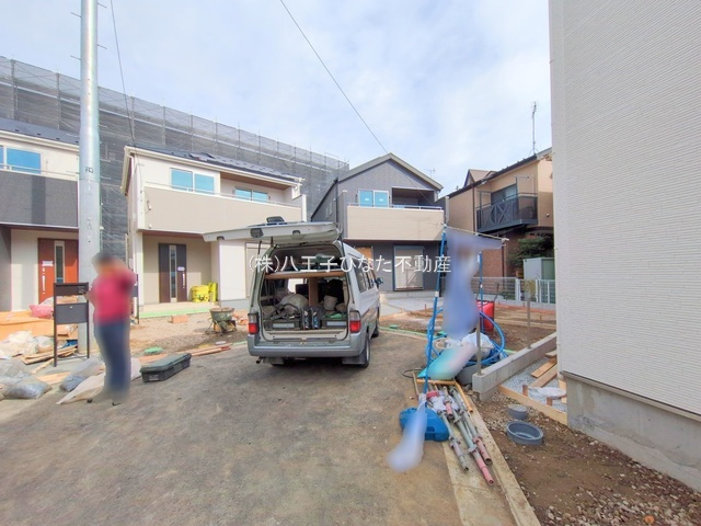 『八王子市新築戸建て』八王子市大和田町3-11-9【仲介手数料無料】　１０期の前面道路含む現地写真|～仲介手数料無料☆八王子ひなた不動産～　八王子市大和田町　新築戸建て