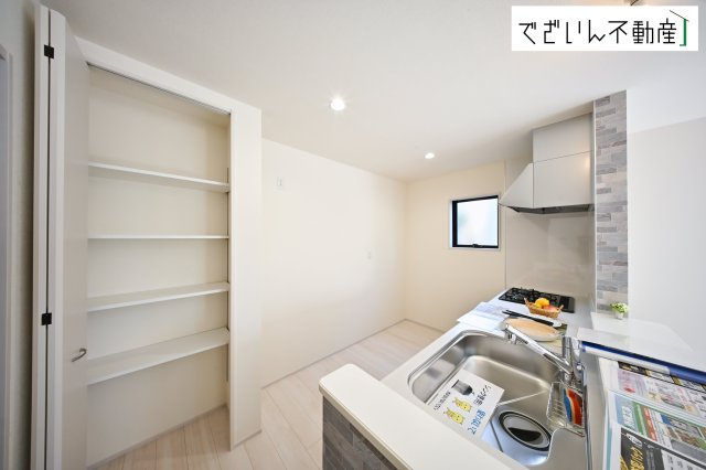 【キッチン】 | Livele Garden.S熊谷市河原町第5　新築住宅 | 現地(2026年1月撮影)