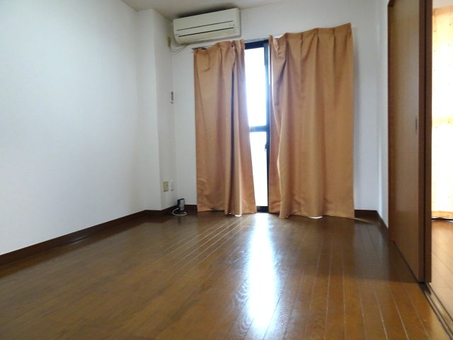 フォレストハイム21の洋室