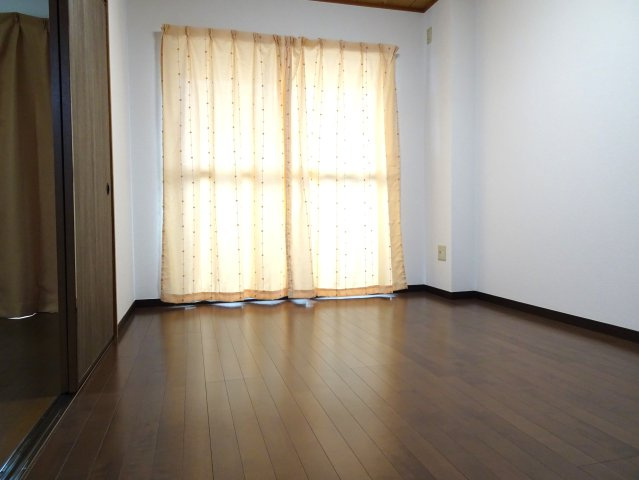 フォレストハイム21の洋室