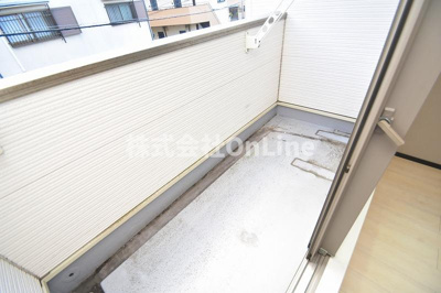 【バルコニー】 | ソフテイルSIX