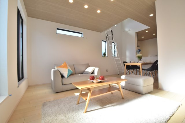 【居間・リビング】 | ～荻窪駅の邸宅　新築戸建～