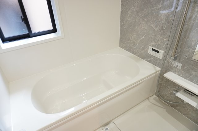 越谷市宮本町4丁目 新築分譲住宅の浴室