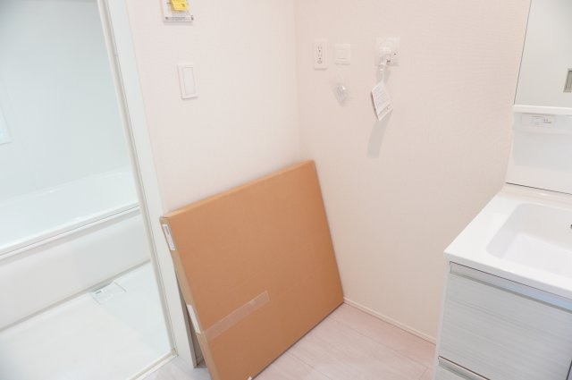 越谷市宮本町4丁目 新築分譲住宅のランドリースペース