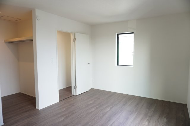越谷市宮本町4丁目 新築分譲住宅の洋室
