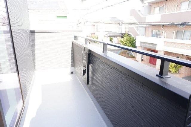 越谷市宮本町4丁目 新築分譲住宅のバルコニー