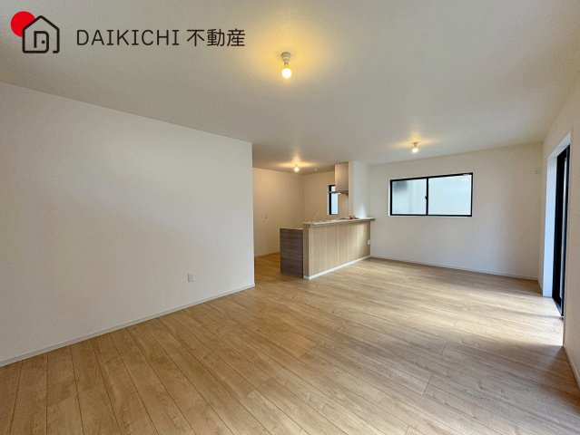 【居間・リビング】 | 桶川市坂田西1期　KEIAI CRAFT PIT　新築戸建　全1棟　1号棟