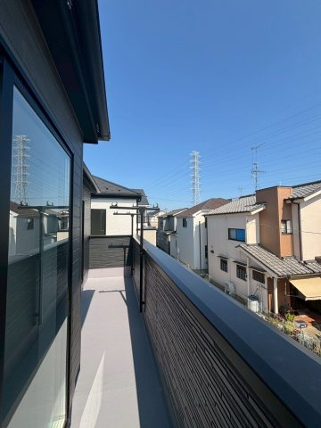 三郷市　鷹野5丁目　新築戸建　全1棟のバルコニー|施工例です