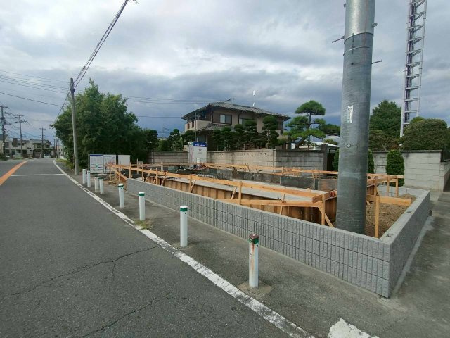 三郷市　鷹野5丁目　新築戸建　全1棟の前面道路含む現地写真|前面道路含む現地写真です