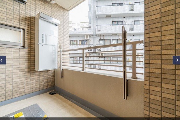 【バルコニー】