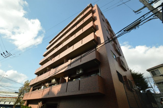 ゴールデングリタ豊中上野の外観