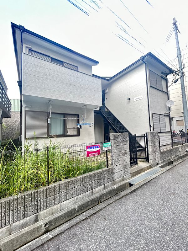 ハイツ中山手の外観