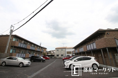 【駐車場】 | ウインズ　A棟