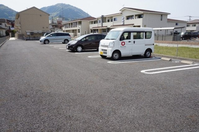 【駐車場】 | アベニール