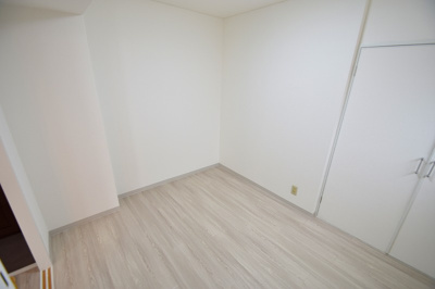 【寝室】 | センチュリーロイヤル小阪