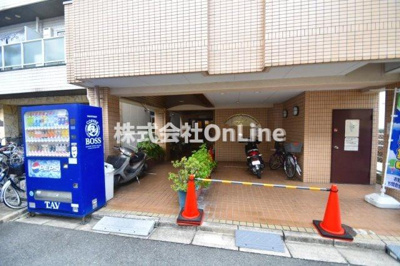 【エントランス】 | センチュリーロイヤル小阪