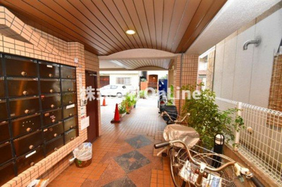 【ロビー】 | センチュリーロイヤル小阪