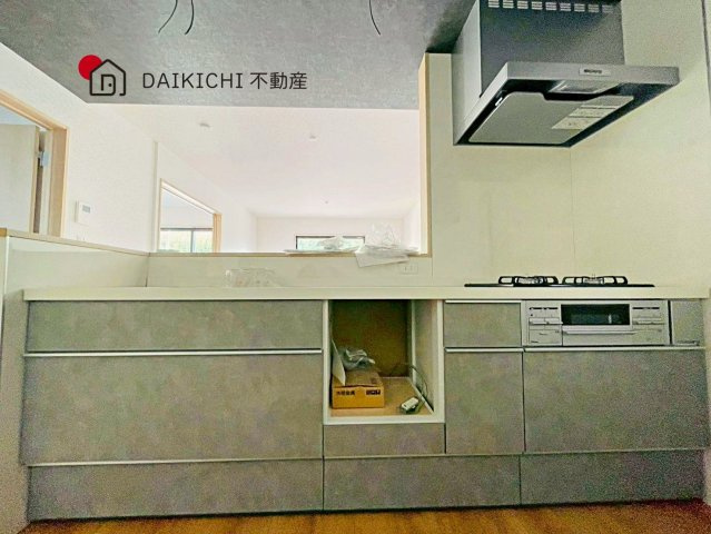 【前面道路含む現地写真】 | 川島町下伊草　いろどりアイタウン　新築戸建　全13棟　13号棟