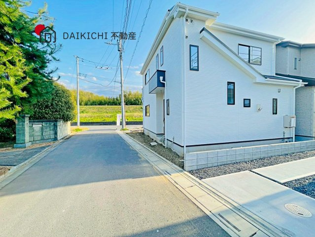 【前面道路含む現地写真】 | 川島町下伊草　いろどりアイタウン　新築戸建　全13棟　13号棟