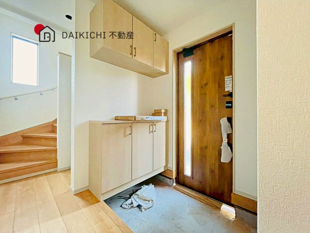 【玄関】 | 川島町下伊草　いろどりアイタウン　新築戸建　全13棟　13号棟