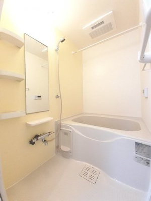 【浴室】 | グランツ光 LDKT | ゆったり過ごせるお風呂です