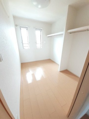 【内装】 | グランツ光 LDKT | 明るい色調の室内です