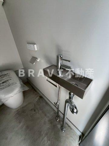 NIAL住之江　BRAVI不動産のトイレ|【NIAL住之江】共用トイレ