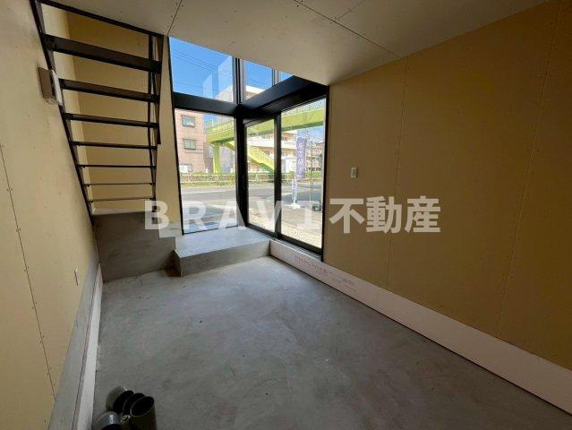 NIAL住之江　BRAVI不動産の内装|【NIAL住之江】明るい色調の室内です