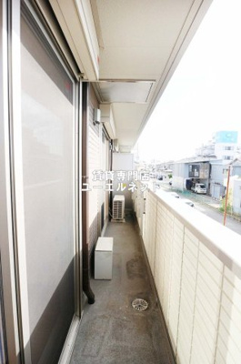 【バルコニー】 | CREST K | 清潔感ある独立洗面台で毎日気持ちよく♪