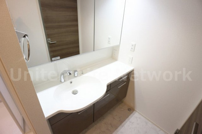 【独立洗面台】 | CREST K | 清潔感ある独立洗面台で毎日気持ちよく♪