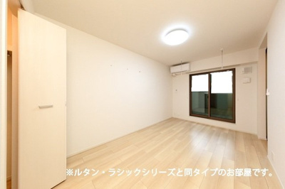 【居間・リビング】 | 虹ケ浜３丁目アパート 1LDKW | 居間です