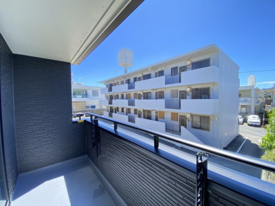 【バルコニー】 | 那覇市具志（全7棟）A号棟 | A号棟　インナーバルコニー♪