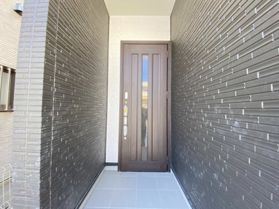 【玄関】 | 那覇市具志（全7棟）A号棟 | A号棟　スマートキー付き♪