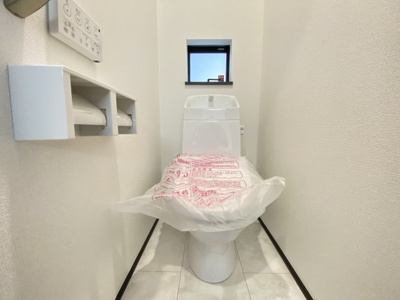 【トイレ】 | 那覇市具志（全7棟）A号棟 | A号棟　温水洗浄便座♪