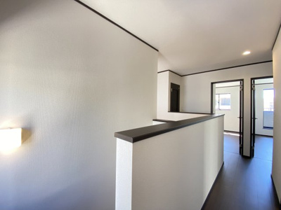 【内装】 | 那覇市具志（全7棟）A号棟 | A号棟　2階ホール収納付き♪