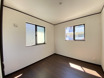 【洋室】 | 那覇市具志（全7棟）A号棟 | A号棟　洋室5.25帖＋CL付き♪